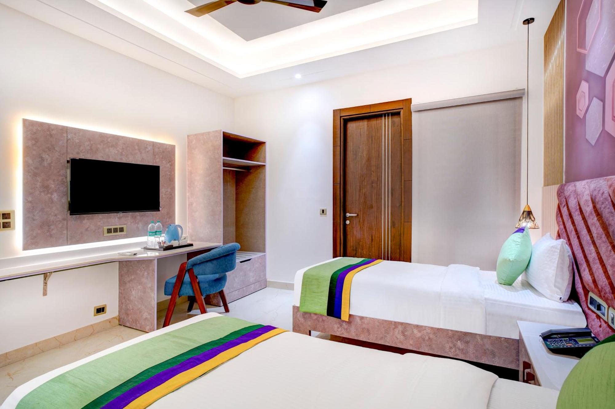 Treebo Corporate Inn Noida Exterior foto